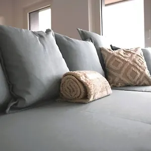 https://apt-stylish-2br-in-kirchberg.luxembourghotelsguide.com